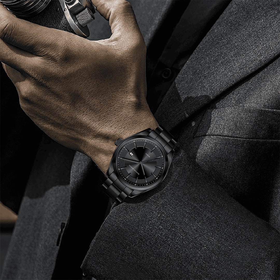 Look masculino com relógio preto Rivietto Virtus em traje social