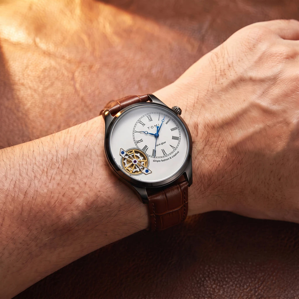 Relógio Doppio 42mm Branco e Preto no pulso
