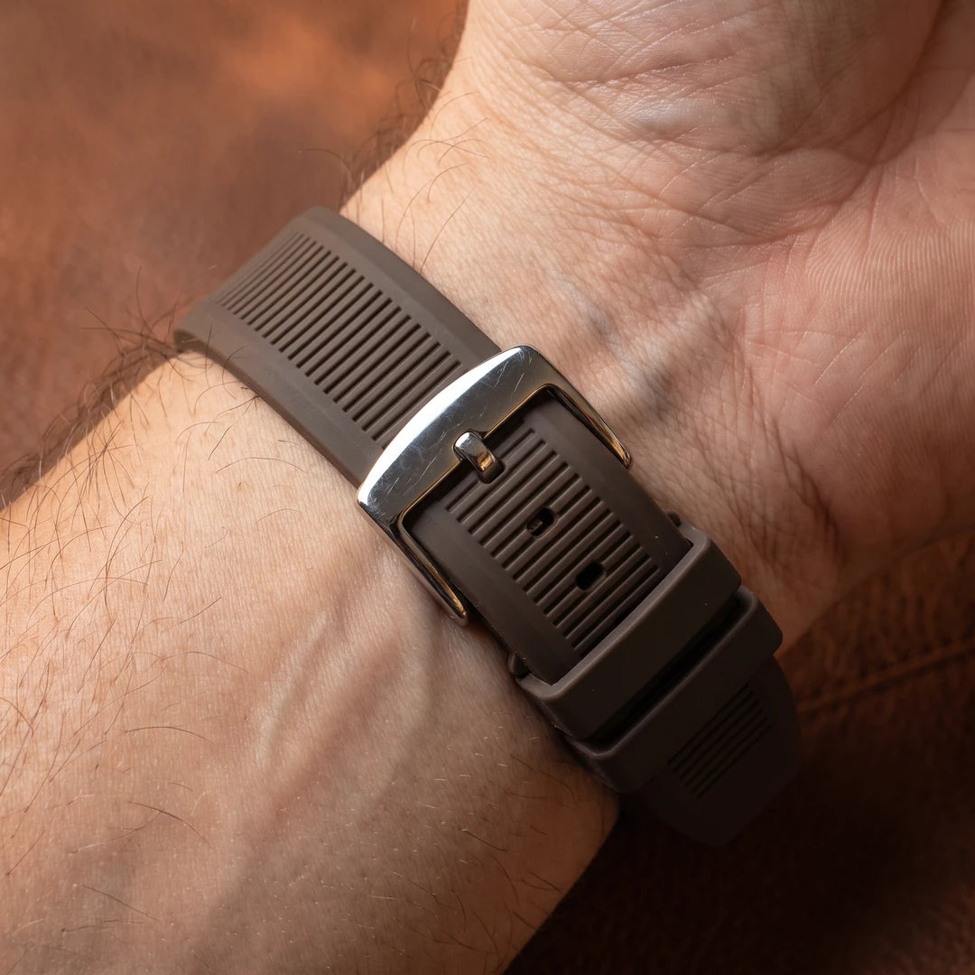 Relógio Moka 43mm Café pulseira