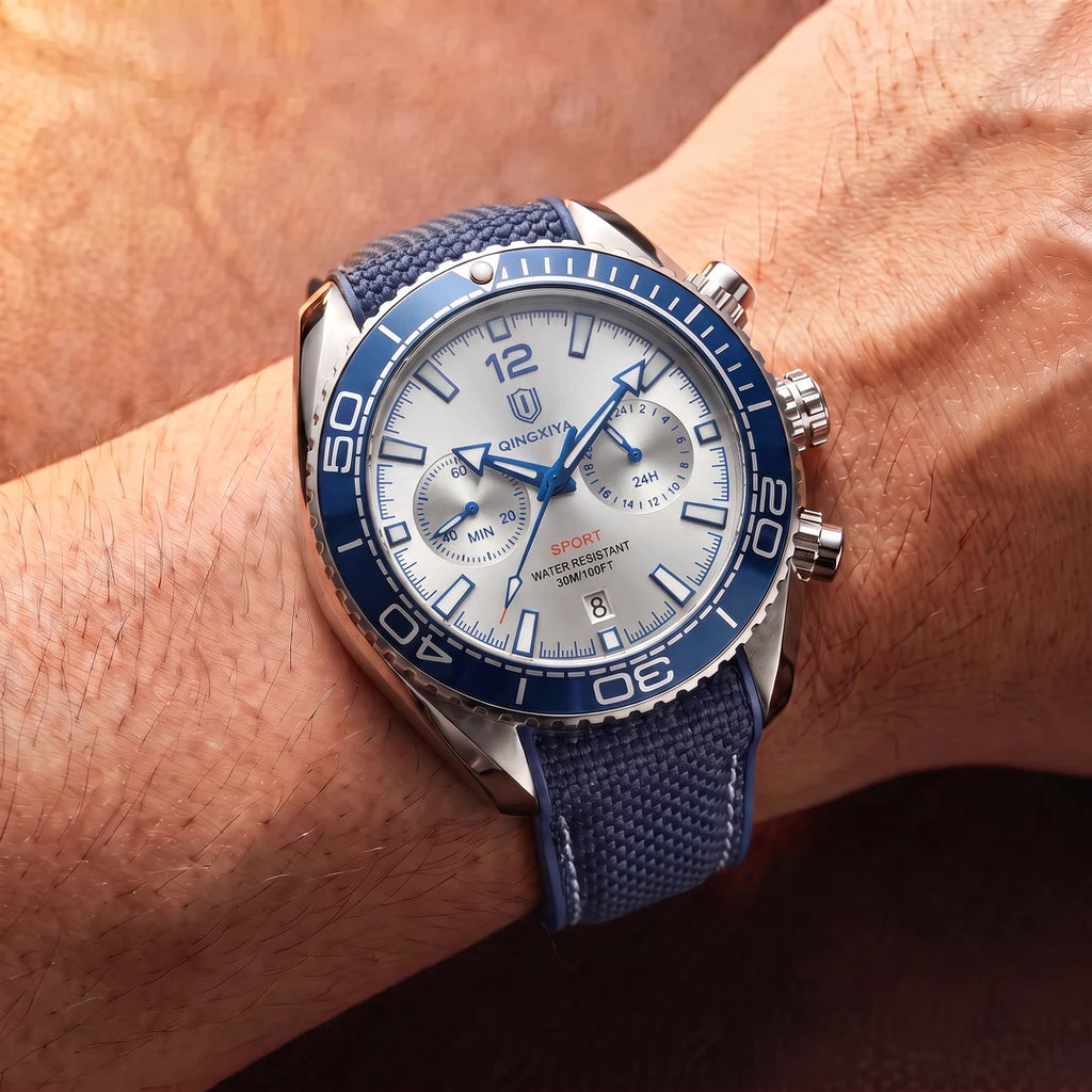 Relógio Netuno 44mm Branco e Azul no pulso