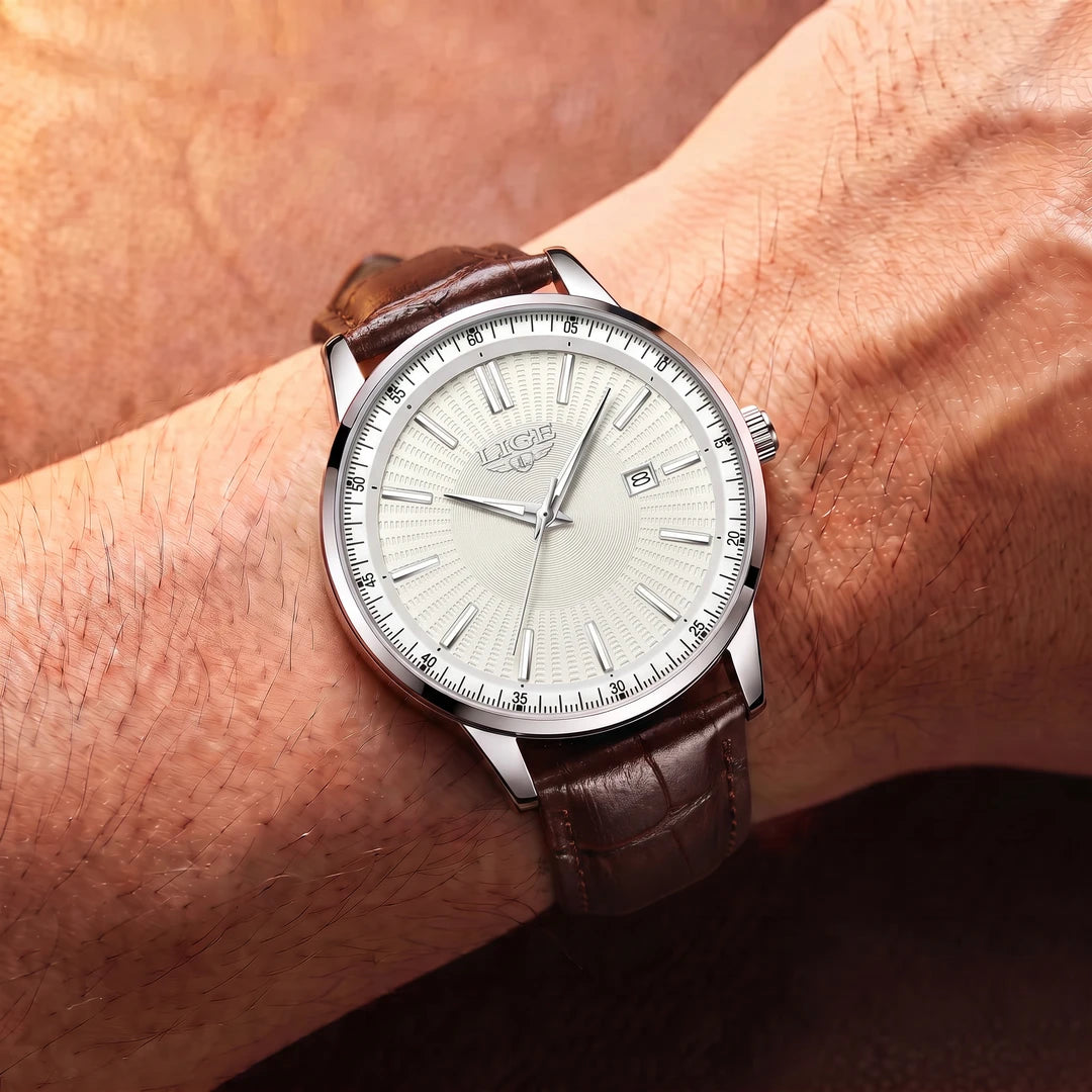 Relógio Oliva 41mm Couro Branco - Couro Marrom no pulso