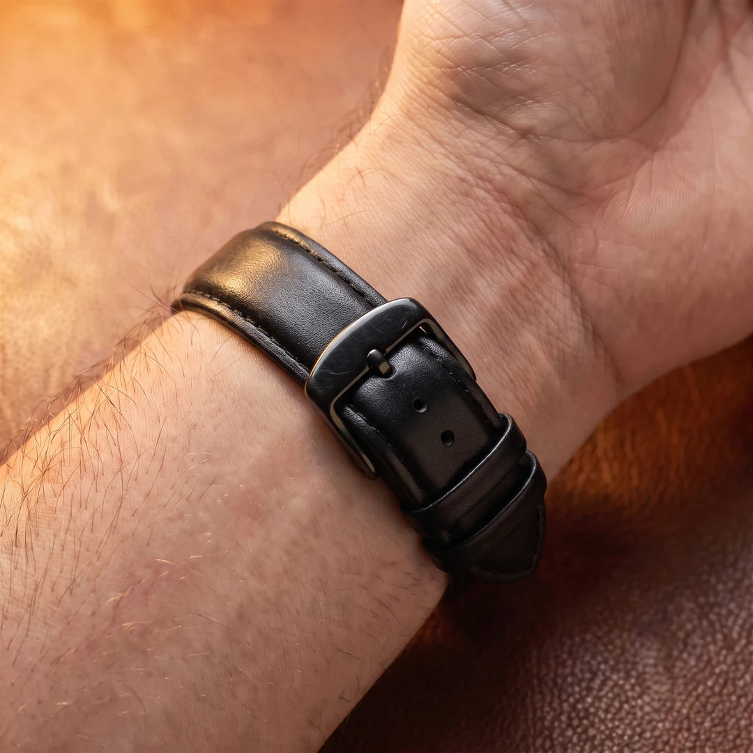 Relógio Romano 42mm Todo Preto pulseira