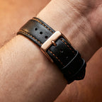 Sidney 42mm Preto e Rose - detalhe da pulseira
