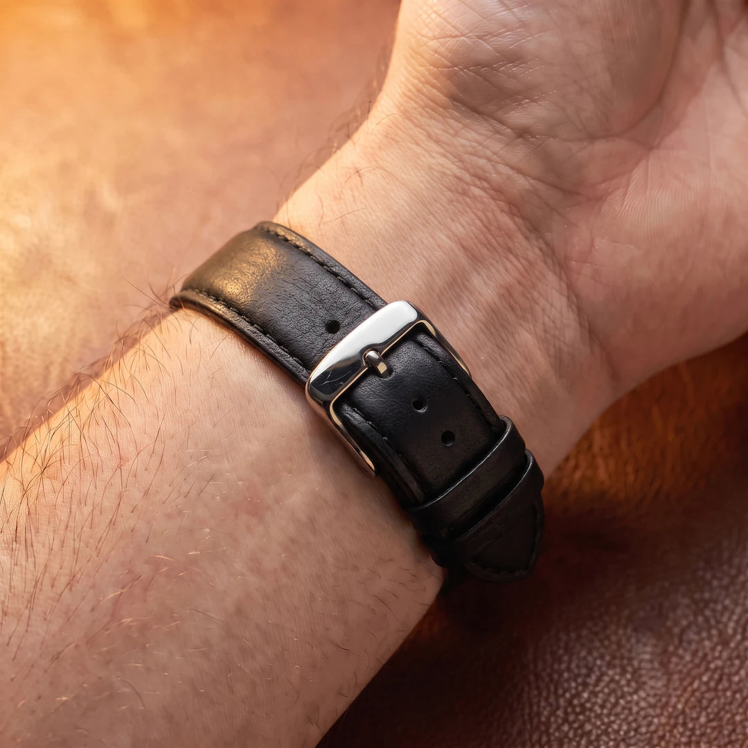 Relógio Silente 41mm Preto e Prata pulseira