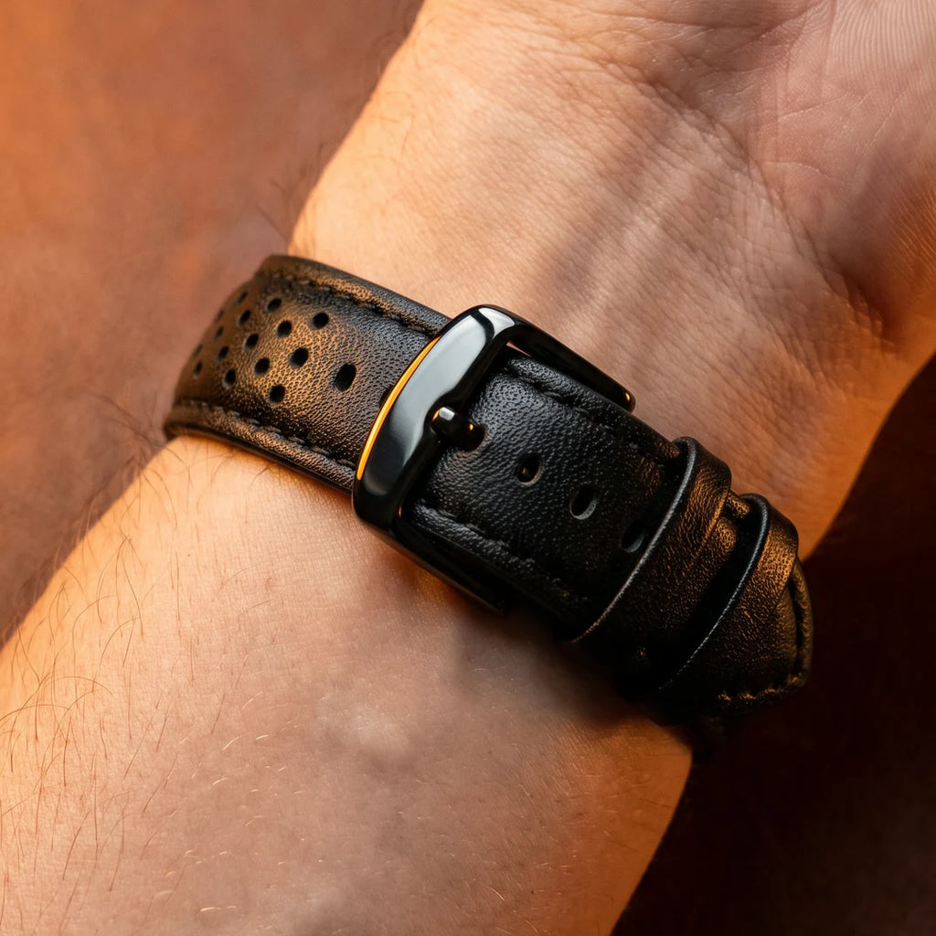 Sublime 41mm Todo Preto Couro - detalhe da pulseira